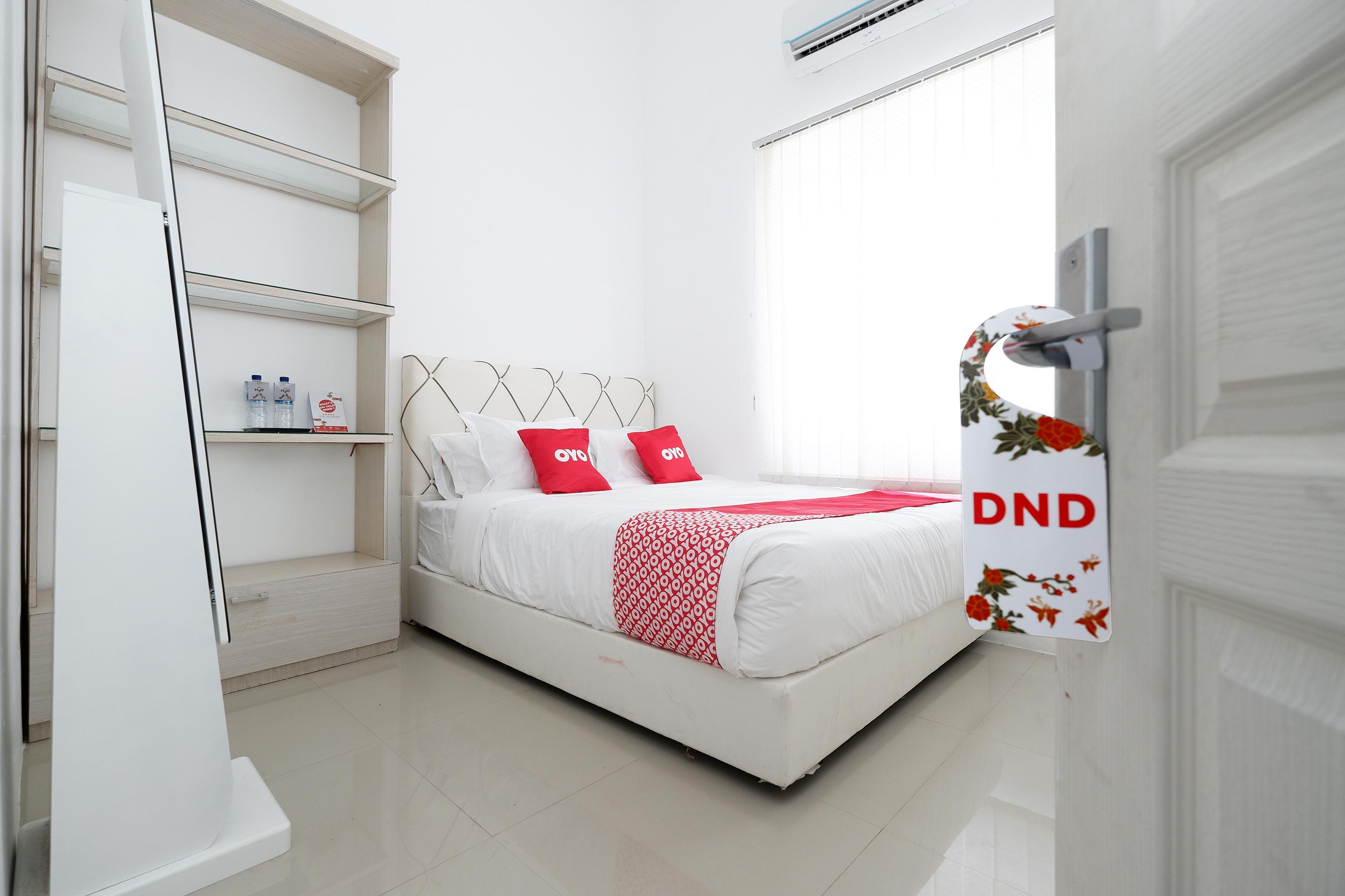 Griya Rw Family Guest House Redpartner Solo Dış mekan fotoğraf