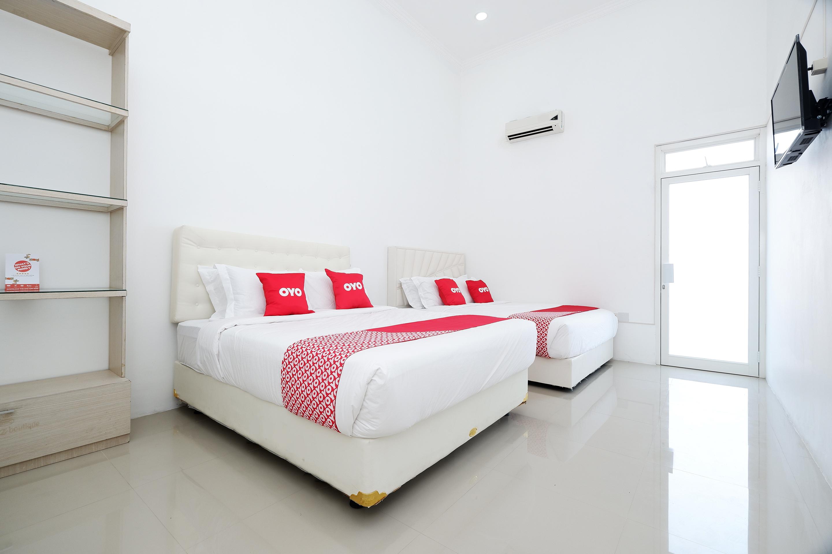 Griya Rw Family Guest House Redpartner Solo Dış mekan fotoğraf