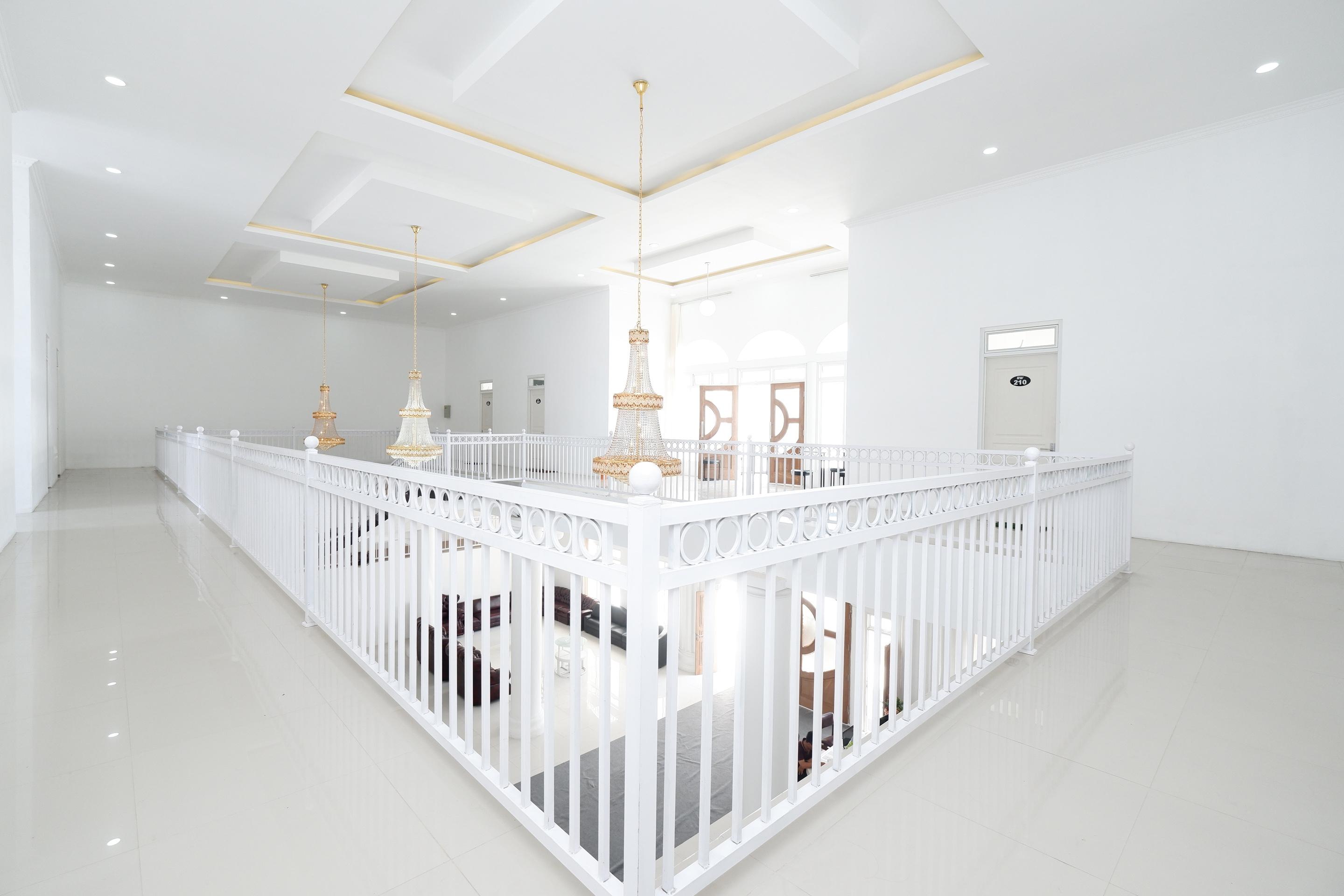 Griya Rw Family Guest House Redpartner Solo Dış mekan fotoğraf