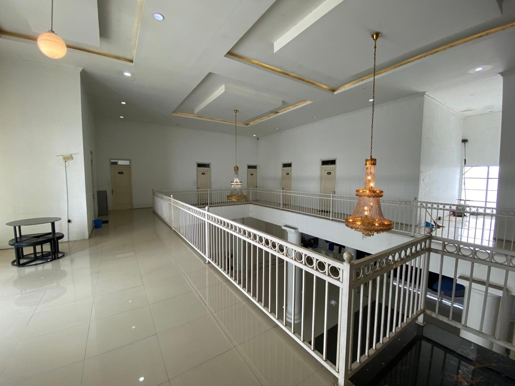 Griya Rw Family Guest House Redpartner Solo Dış mekan fotoğraf