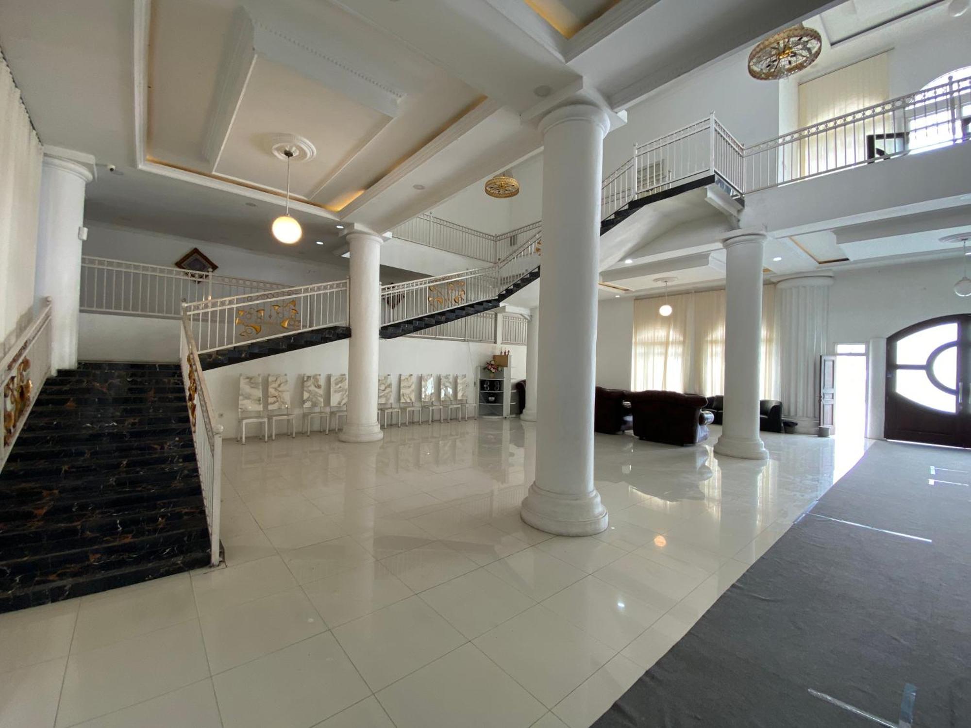 Griya Rw Family Guest House Redpartner Solo Dış mekan fotoğraf
