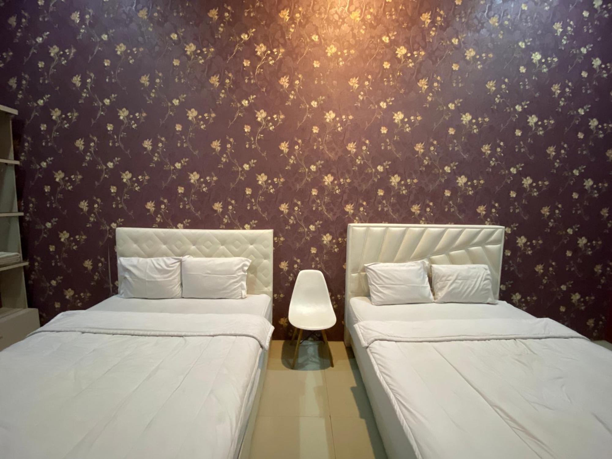 Griya Rw Family Guest House Redpartner Solo Dış mekan fotoğraf